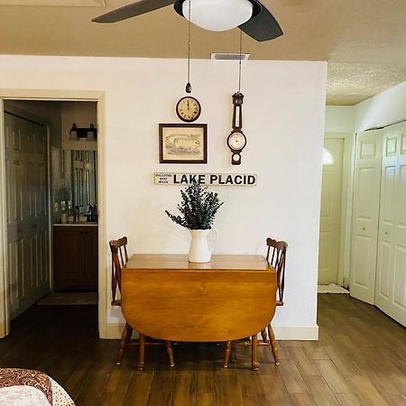 Апартаменты Chic Cozy Country Cot Лейк-Плэсид Экстерьер фото